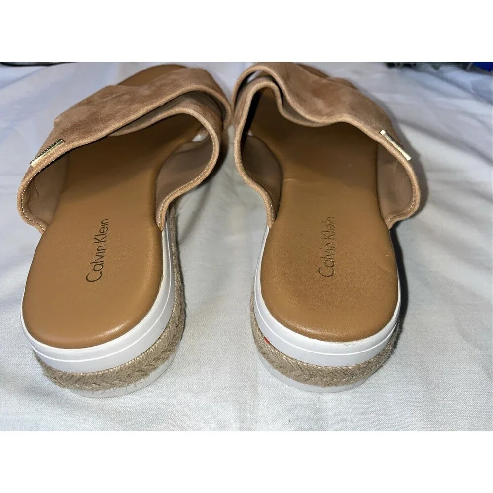 NWOT Calvin Klein Jupare Women Slip-on Sandals Size 9 , Tan Suede READ - Picture 5 of 11